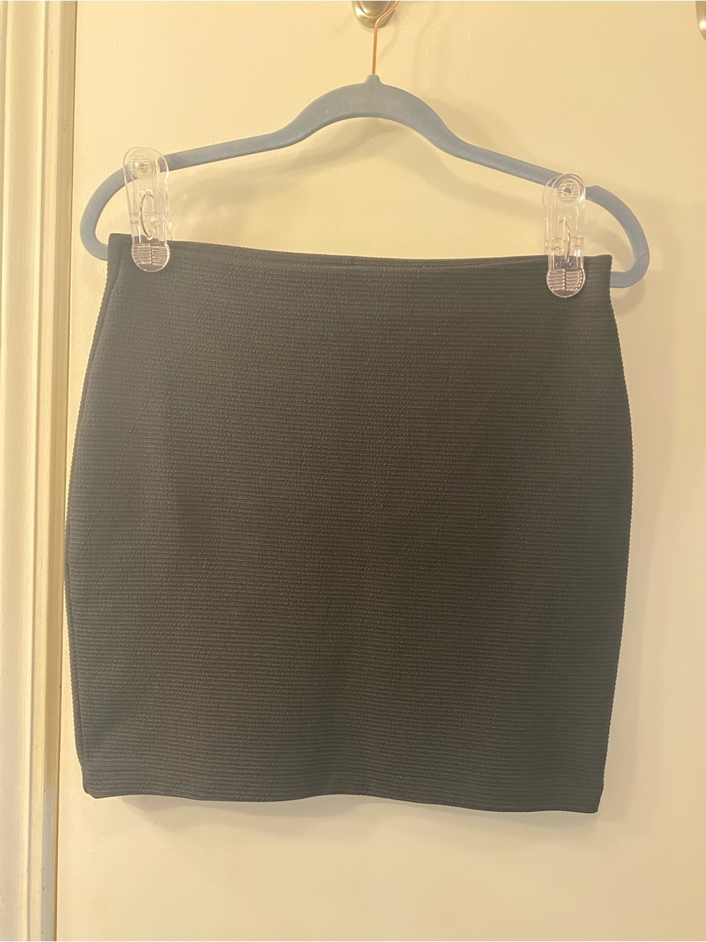 H&M Black Textured Knit Mini Skirt